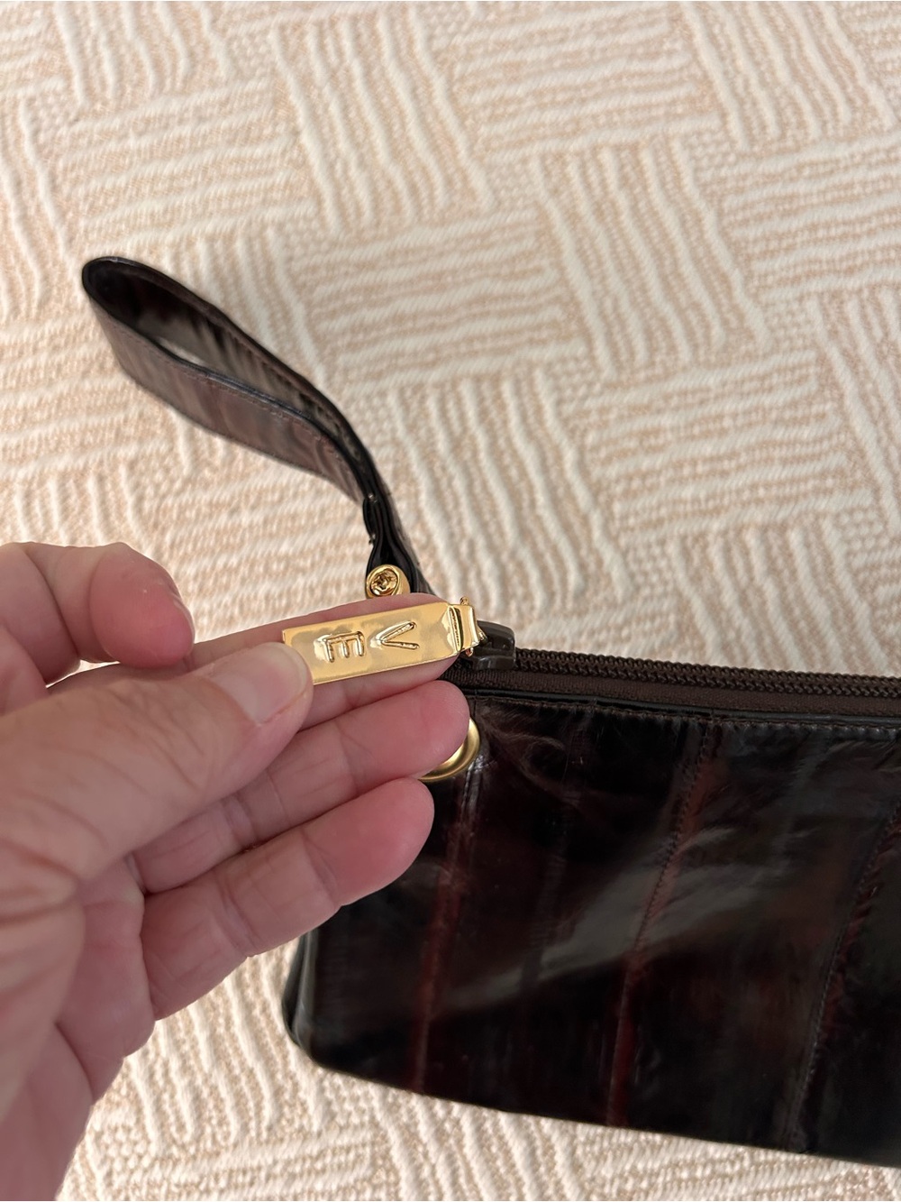 VTG VANELi Eel Skin Gold Hardware Leather Wristlet Wallet Clutch. Mob wife. - Picture 3 of 7